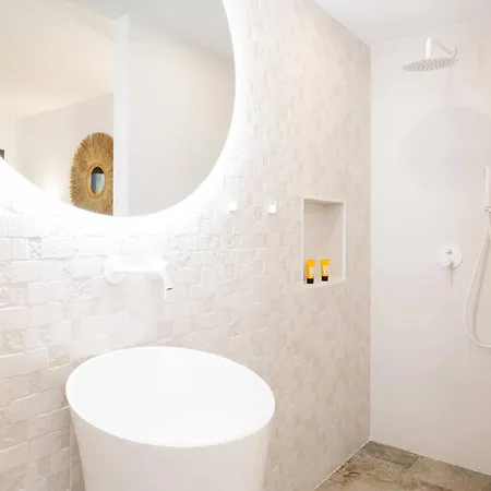 Villa Numero 16 *